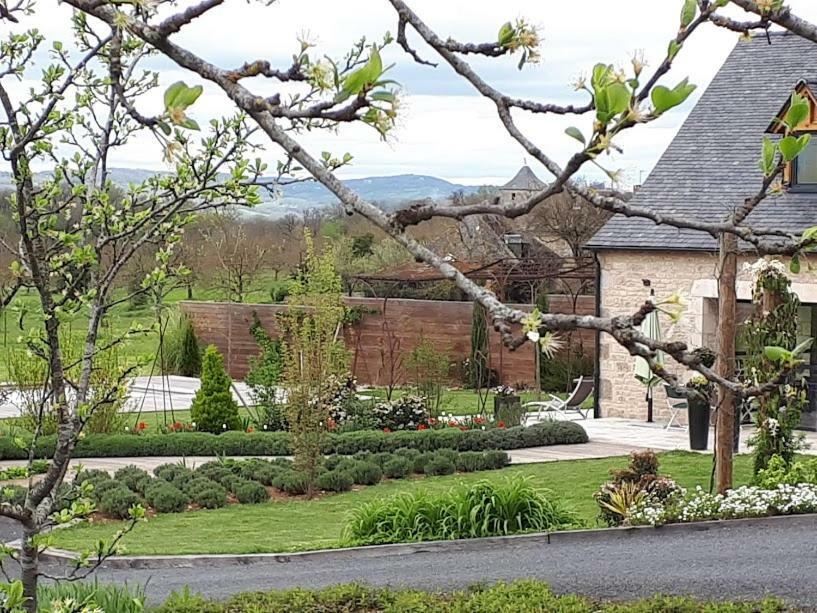Le Mazet D'Olt Bed & Breakfast Altillac Ngoại thất bức ảnh